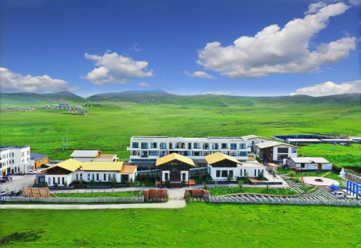 暮山映雪·私汤别院（若尔盖西部牧场店）外景图