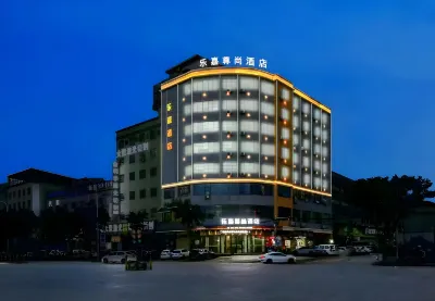 Lejia Zunshang Hotel (Huizhou Huiyang District Huayejia Expo Park) Hotel in zona Yulong Shopping Plaza