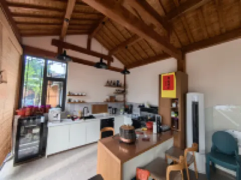 Qianshanju Boutique Homestay