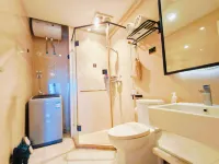 A lily wisdom hotel (Fuyang Yingzhou Wanda Store)
