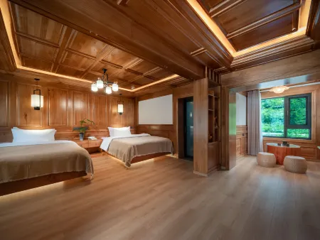 Shangri-La Haba Snow Mountain Tingjian Shanyu Boutique Homestay Отели рядом с достопримечательностью «Habacun»