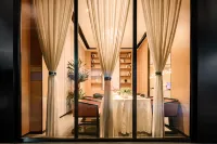 Baiman Hotel - Business