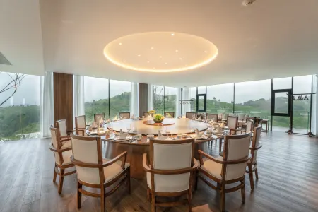 WANDA MOMENTS Отели рядом с достопримечательностью «Longjing Ancient Pavilion»