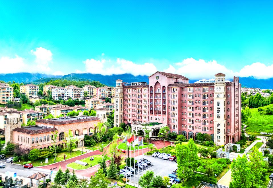 hotel overview picture
