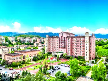 Tianyi Fangcaodi Holiday Hotel