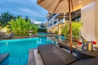 Ai Pai Hotel - Pools
