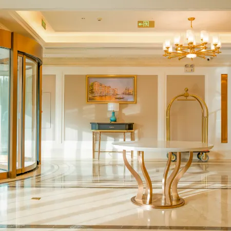vienna Hotel Group