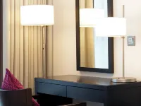 Hyatt Place Dubai Jumeirah Hotels near Shisha Lounge