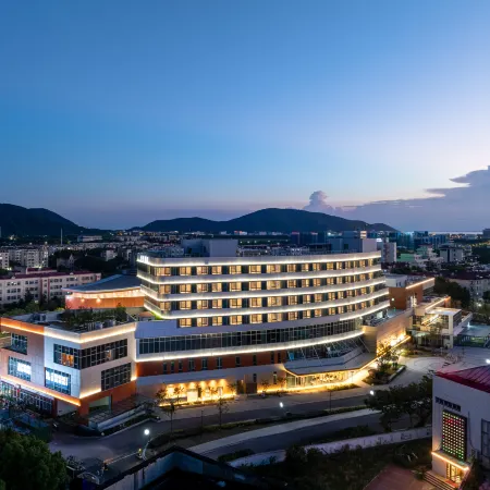 Atour Hotel Wuxi Nianhuawan Mashan Taihu Li Neighbourhood Center