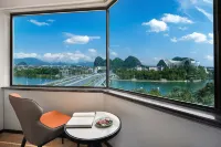 Universal international hotel (Guilin Liangjiang Sihu Elephant Trunk Mountain Branch) - Romantic