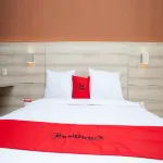 RedDoorz Plus Near Pasundan University