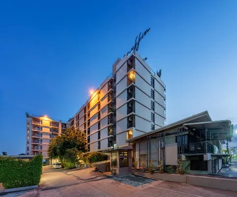 Shin Muffin ABAC Bangna Hotels in Bang Bo