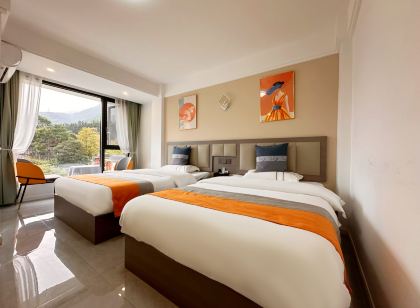 Homestay · Yaxuanju River View Homestay (Yingxiu Earthquake Ruins)