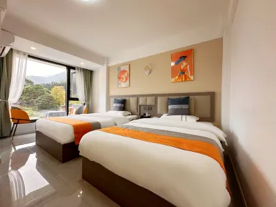 Homestay · Yaxuanju River View Homestay (Yingxiu Earthquake Ruins) 잉시우 지진유적지 주변 호텔