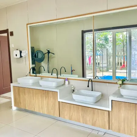 Zhang Xiaoying Seaside Garden Hotel