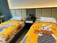 Zigui Chuyuanju Hotel