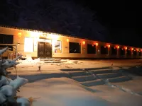 Half Mountain Snow - Xue Gu Xin He Inn (China Xue Gu Scenic Area Store) Hotels in Wuchang