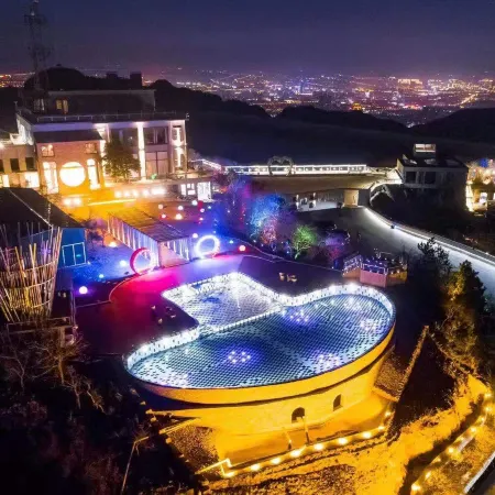 Jiangzuo Fenghuang Homestay (Yixing Tongguanshan Branch)