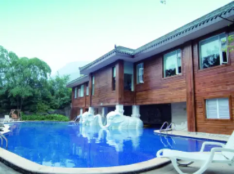 Mount Emei View Hot Spring Soup House