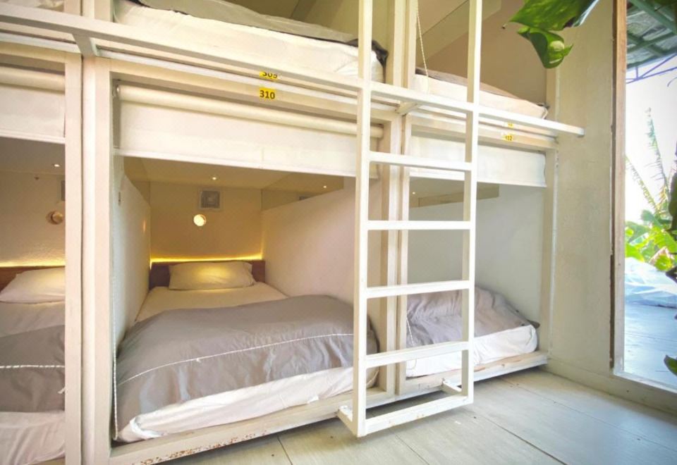The Hide Hostel @ Canggu