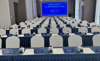ECHENG Hotel (Yancheng North Station Aegean Shopping Park Store)