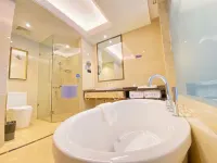 剣川方達ホテル - 駐車場