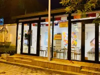 Kailash Youth Hostel Hotel di Yining