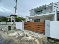 Spacious Home with Private Swimming Pool in Langkawi by Zervin Hotels in 