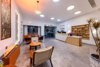 Bonahuishe Chain Hotel (Lufeng South Railway Station Jinshan Ancient Town Branch)