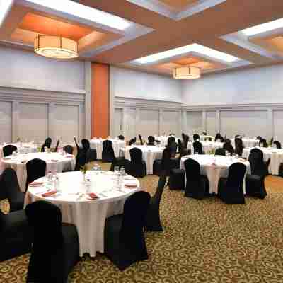 Pullman Nairobi Upper Hill Dining/Meeting Rooms