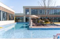 Yangzhou Fengyin wutong Holiday Hotel - Rooftop Pools