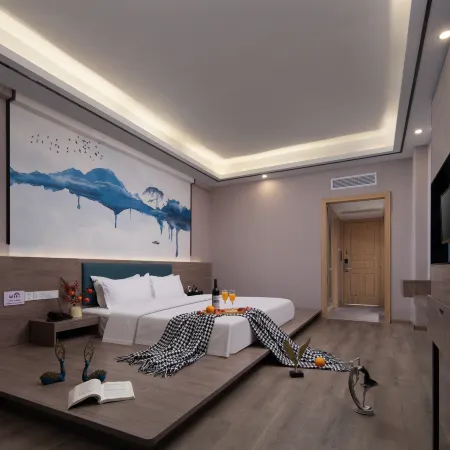 Yunfu Jinyu Hotel (Yunfu Bus Station Yihua International Plaza)