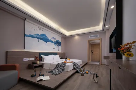 Yunfu Jinyu Hotel (Yunfu Bus Station Yihua International Plaza)