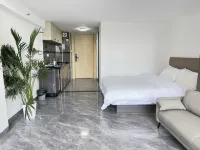 Yasige·YourLove Apartment (Yangjiang Gongqing Lake Park Jinshan Road) - spa