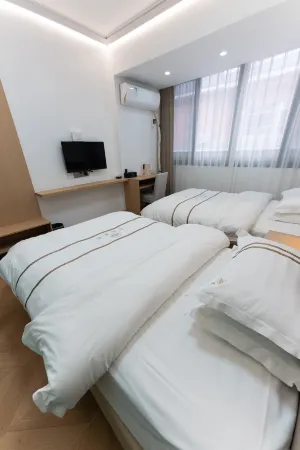 Zhijiang Linglong Chinese Inn (Longjin Fengyu Bridge) Отели рядом с достопримечательностью «Zhijiang Tianhou Temple»