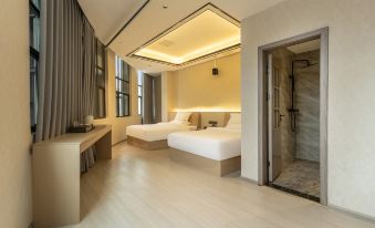 North Castle Hotel (Duyun Wanda Plaza Qiannan National Normal University)
