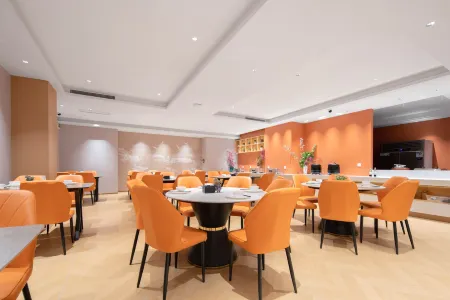 Ruiyi Hotel (Near Yangsigang Bridge, Wuhan Int'l Expo Center)