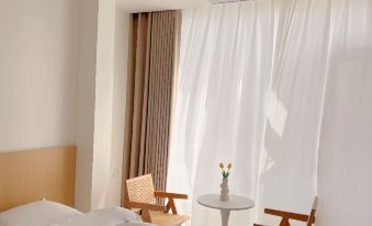 Huawenwan Hotel (Baima Temple Scenic Area)