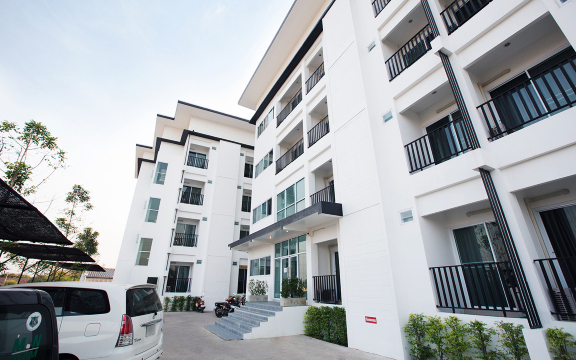 B2 Korat Boutique & Budget Hotel