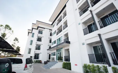 B2 Korat Boutique & Budget Hotel Hotels near SaveOne Night Market
