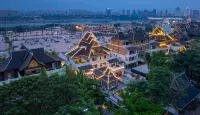Yue Mansion • French Vintage Riverside Resort Hotel