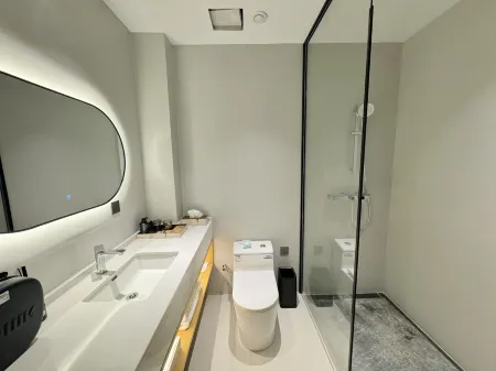 Manlu · Banmeng Vacation Apartment Отели рядом с достопримечательностью «Xiandaohu Xianhu Gallery»