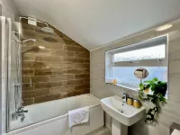 Bramhall House - delete - 4-Star