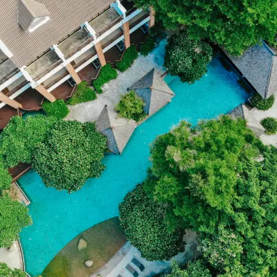 Woodlands Hotel and Resort Pattaya Отели рядом с достопримечательностью «Пляж Наклуа»