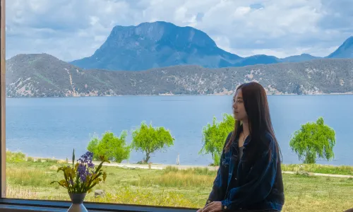 Lugu Lake Zaichuan Chief Quanhu Shengjing Designer Resort Hotel (Mosuo Goddess Panorama)