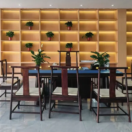 Weinan Hotel