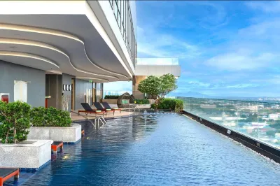 Holiday Inn & Suites Rayong City Centre Các khách sạn gần Wat Pluak Ket