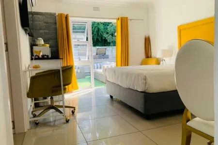 Ouklip Place Hotels Отели в г. Рудепурт