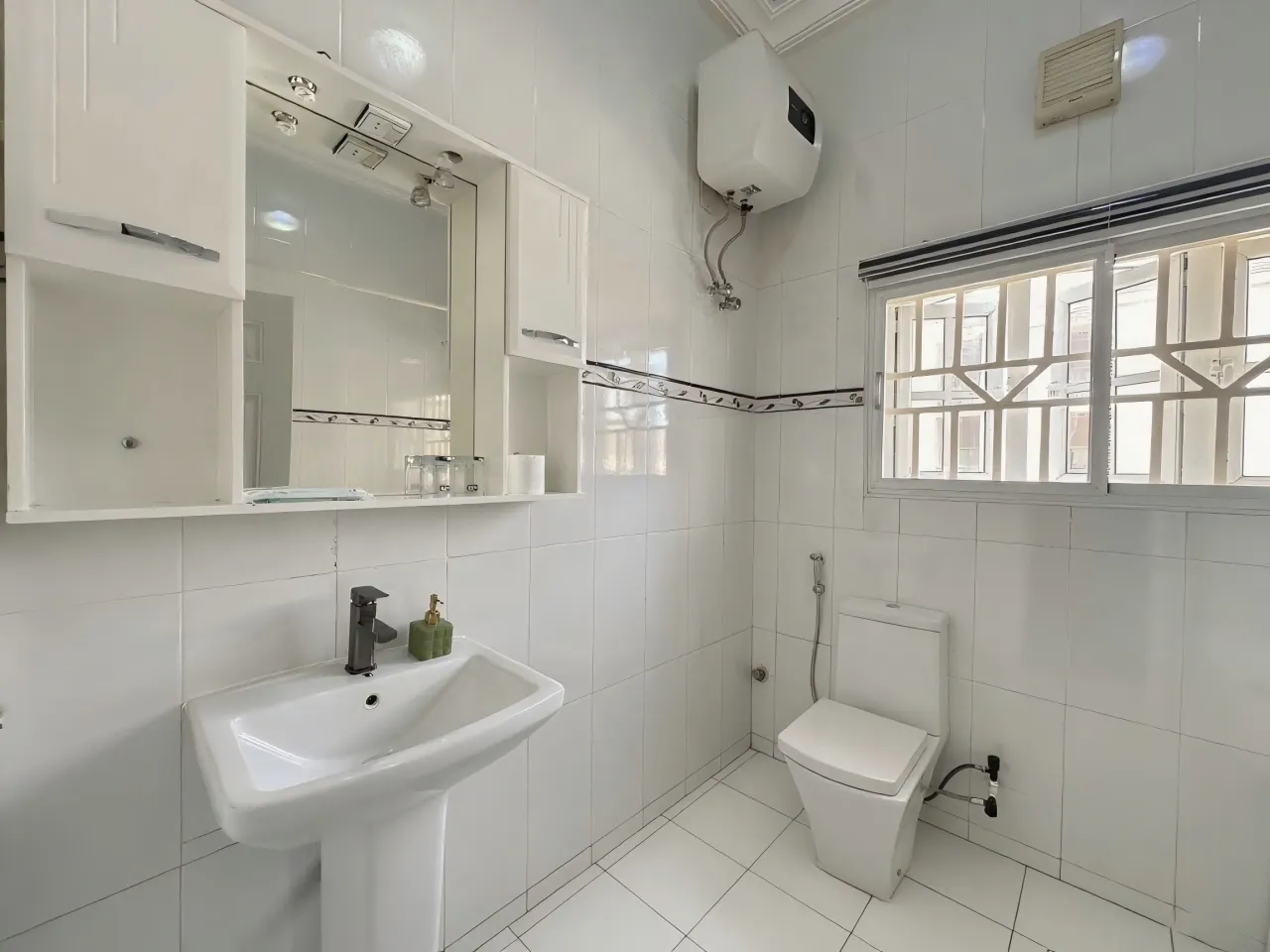 JUN YUE Hotel(Abuja Conference Center Branch · Chinese-friendly ) Phòng Photos