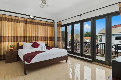 Central Hotel Vang Vieng